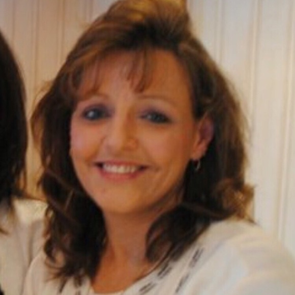 Meet your Posher, Annette - Picture 1 of 1